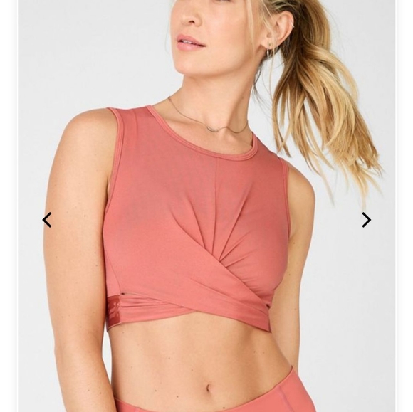 Pink Fabletics Outfit - Picture 3 of 6